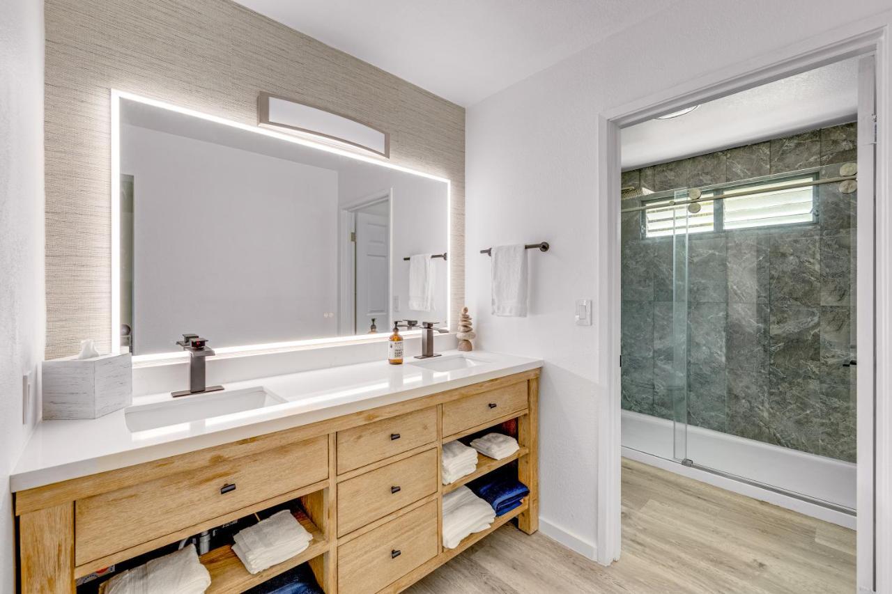Newly Renovated Condo With Sup Paddle Boards And Golf Clubs Included Kailua-Kona Exteriér fotografie